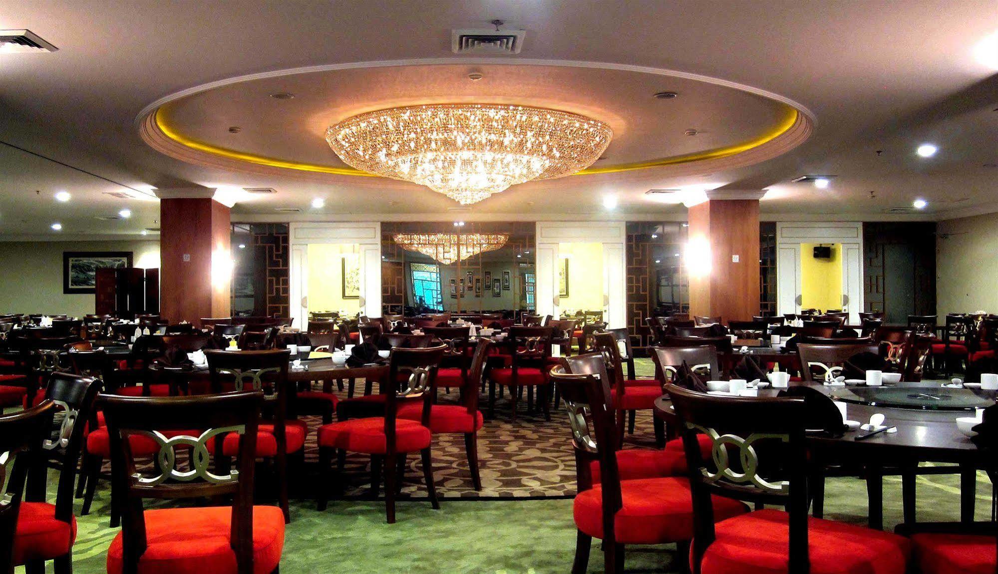 Emerald Garden International Hotel Medan Exteriér fotografie