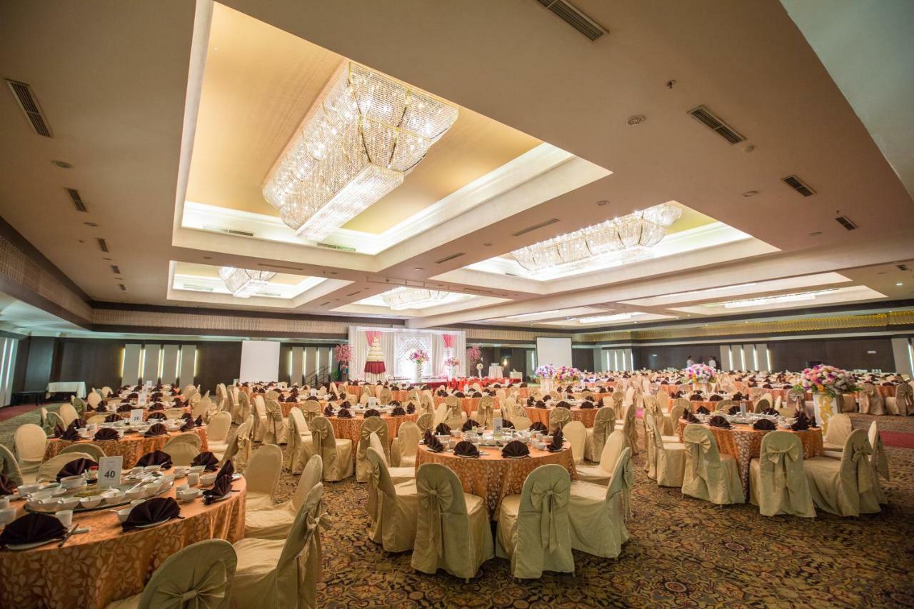 Emerald Garden International Hotel Medan Exteriér fotografie